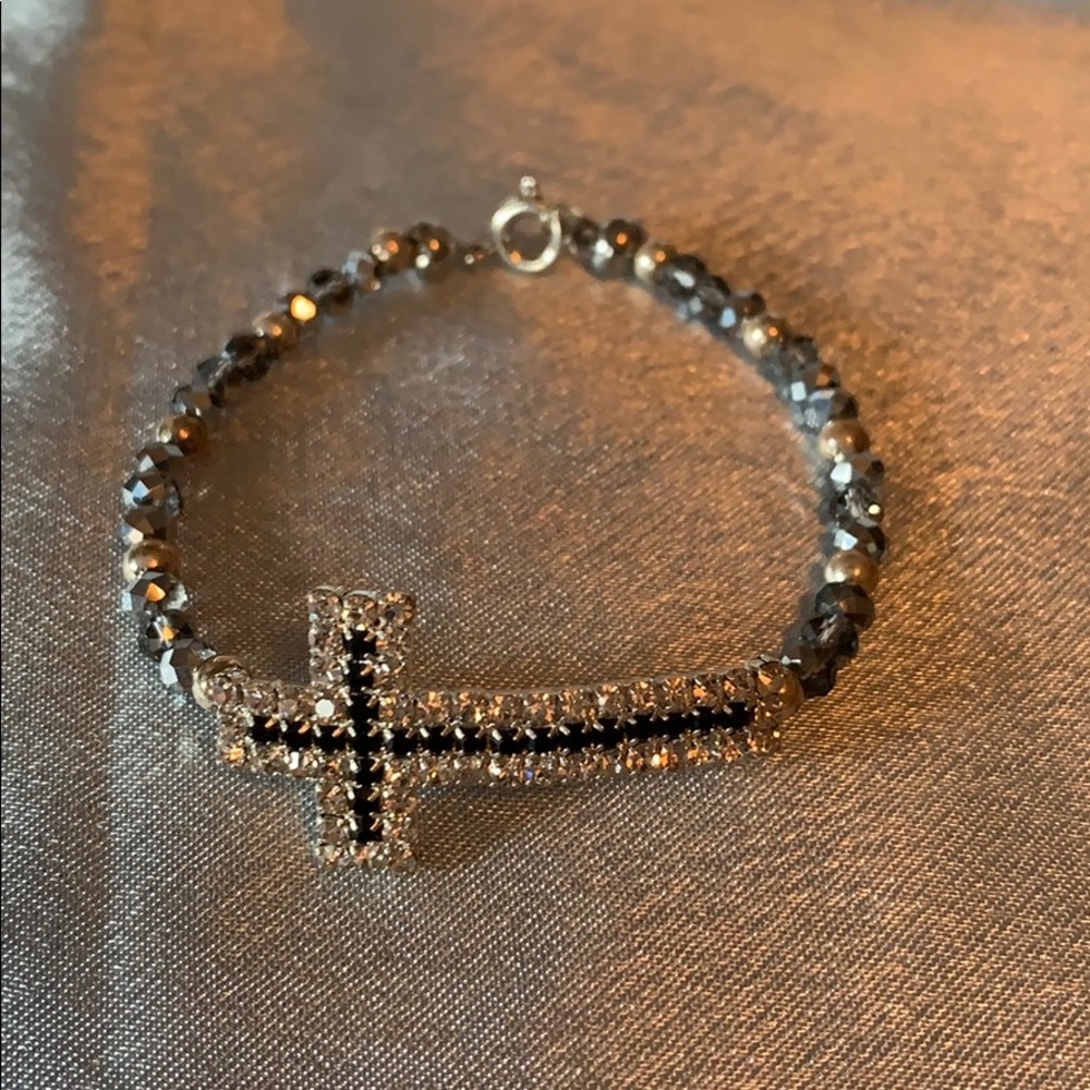 Delicate side cross ✝️ bracelet